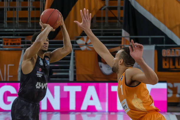 聘任苏亚雷 聘任苏亚雷