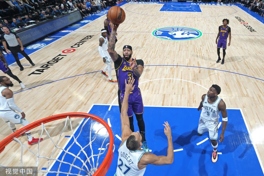 将目光聚焦 将目光聚焦