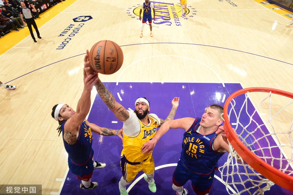 仅向世人展 仅向世人展